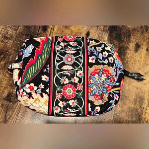 RETIRED: Vera Bradley | Versailles makeup bag.